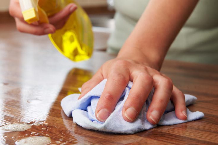 come pulire la casa meno di un'ora